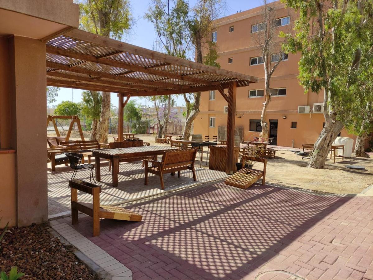 Hadass Desert Inn Dimona Exterior photo