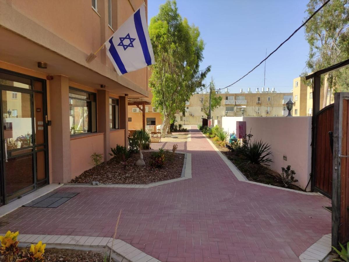 Hadass Desert Inn Dimona Exterior photo